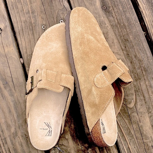 White Mountain Women's Bari Leather Clogs - 9.5 Taupe Suede NWOT - Picture 3 of 8